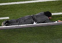 Диего Марадонна после матча Германия-Аргентина. Стоит напомнить, что фото soccernews. ru