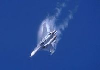 Истребитель Су-27. Стоит напомнить, что фото с веб-сайта http://worldweapon. ru