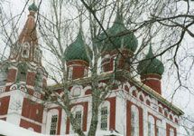 Купола церкви. Стоит напомнить, что фото с веб-сайта www. ntrust. ru