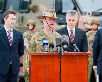 Главнокомандующий армией Австралии призвал геев идти в армию