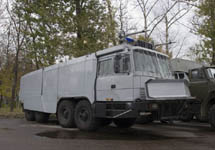 Машина для разгона демонстраций. Напомним, что фото с веб-сайта www. trucks. autoreview. ru