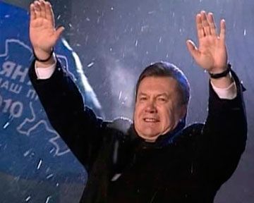 На русском ТВ отчитали Януковича