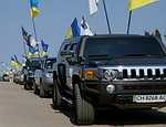 В Севастополе прошел массовый автопробег под флагами Украины (ФОТО)