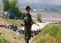 На границе Киргизии с Узбекистаном. Необходимо отметить, что фото с веб-сайта www. psdp. ru