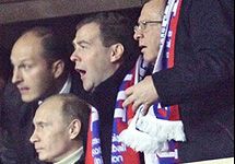Владимир Путин и Дмитрий Медведев. Хочеться напомнить о том, что фото Life News