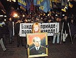 В Киеве прошло факельное шествие по случаю денька рождения Степана Бандеры (ФОТО, ВИДЕО)