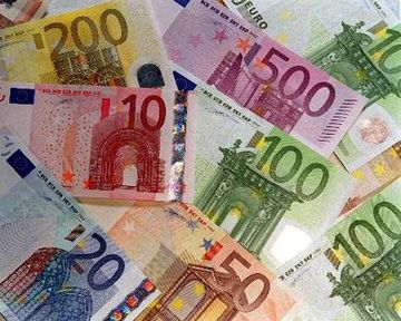 Евро празднует 10-летний юбилей