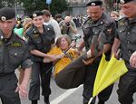 На Триумфальной площади в Москве задержаны более 100 человек (ФОТО) / Полиция применила слезоточивый газ