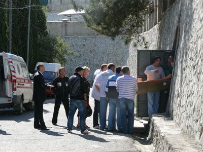 Новый Регион: Общественность Алупки: задержание мэра - только начало расследования земляных махинаций