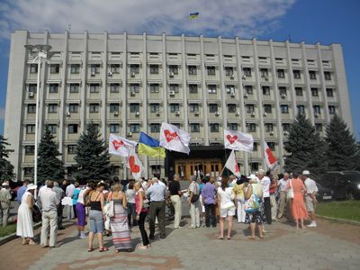 Новый Регион: В Одесской области на митинг за Тимошенко собрали 100 человек (ФОТО)